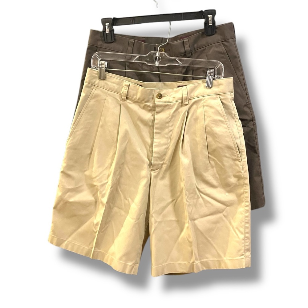 2 Pair Identical Nordstrom 9” Cotton Shorts Pleats
Smartcare 32W, 1 Tan, 1 Brown